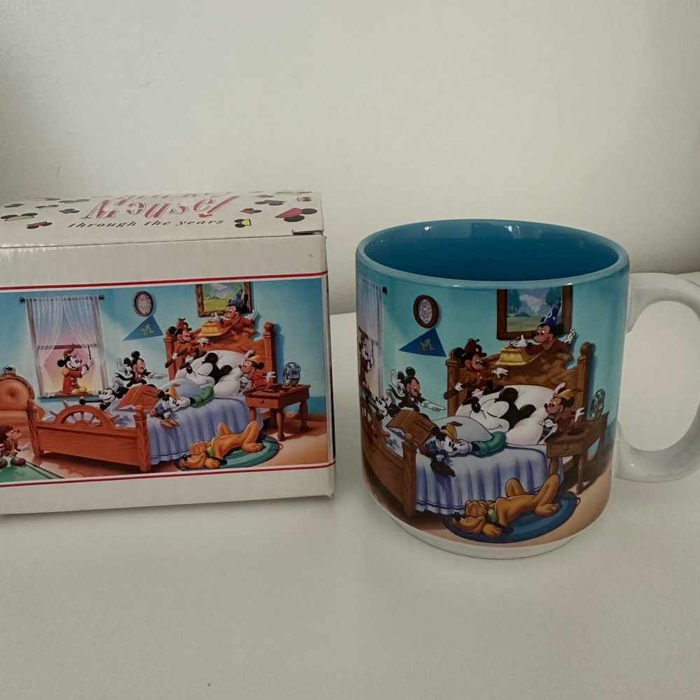 New Vintage Disney Mickey Mouse Through The Years 1996 12oz Coffee Mug